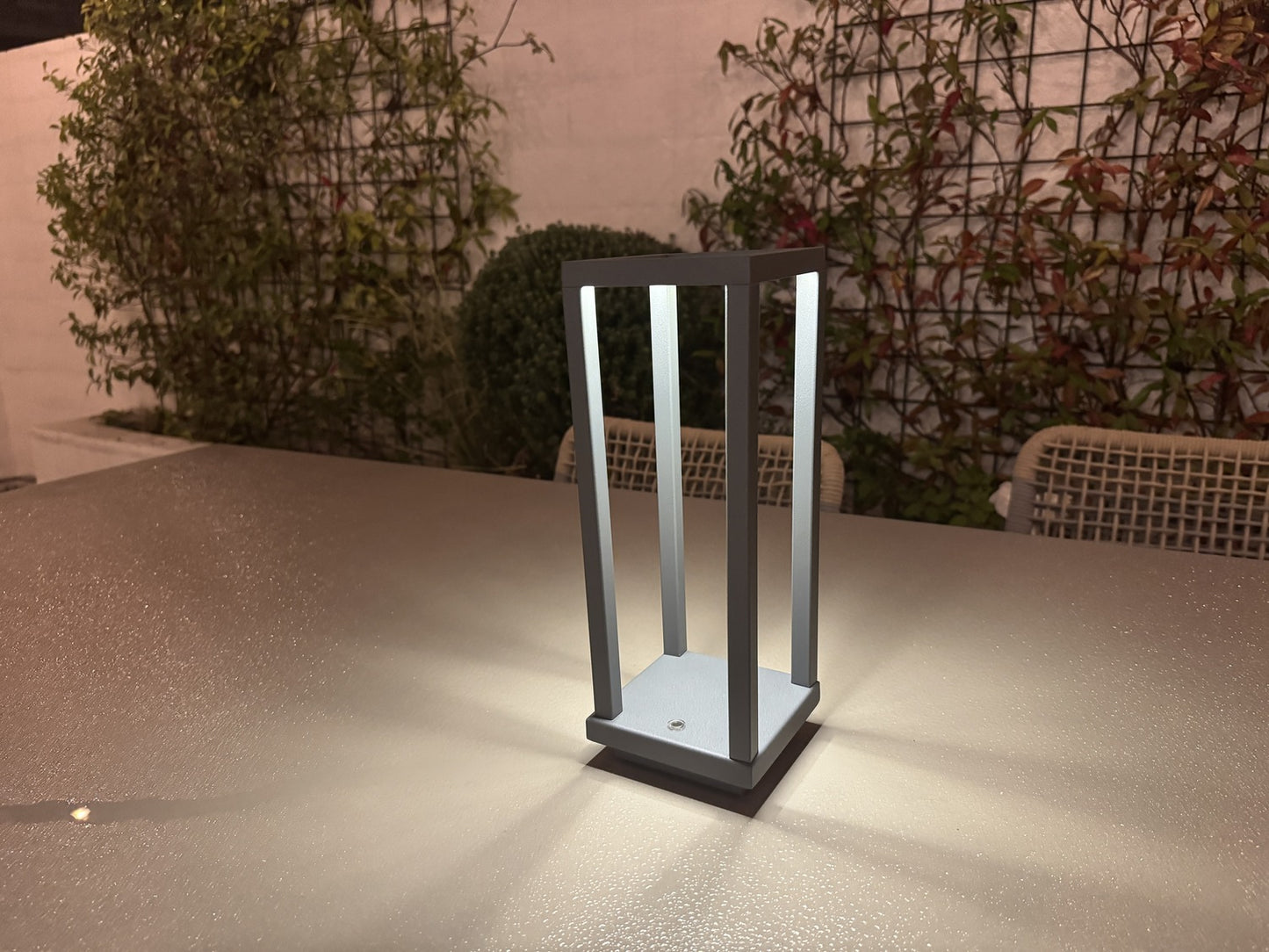 VetraLux™ Outdoor LED Lantern – Matte Rechargeable Table Lamp